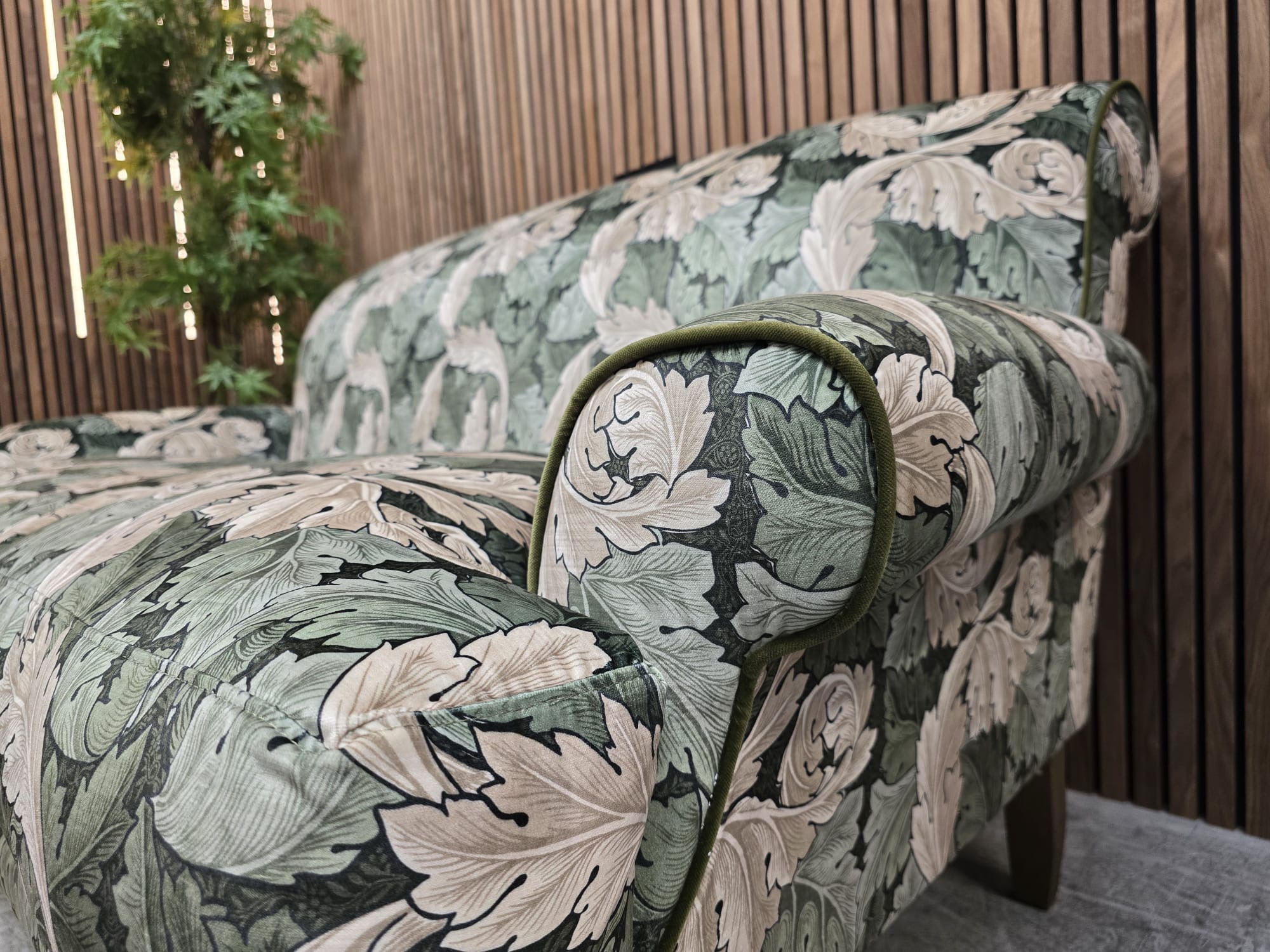 12988c57-4104-43e3-a824-a179f754ce5f