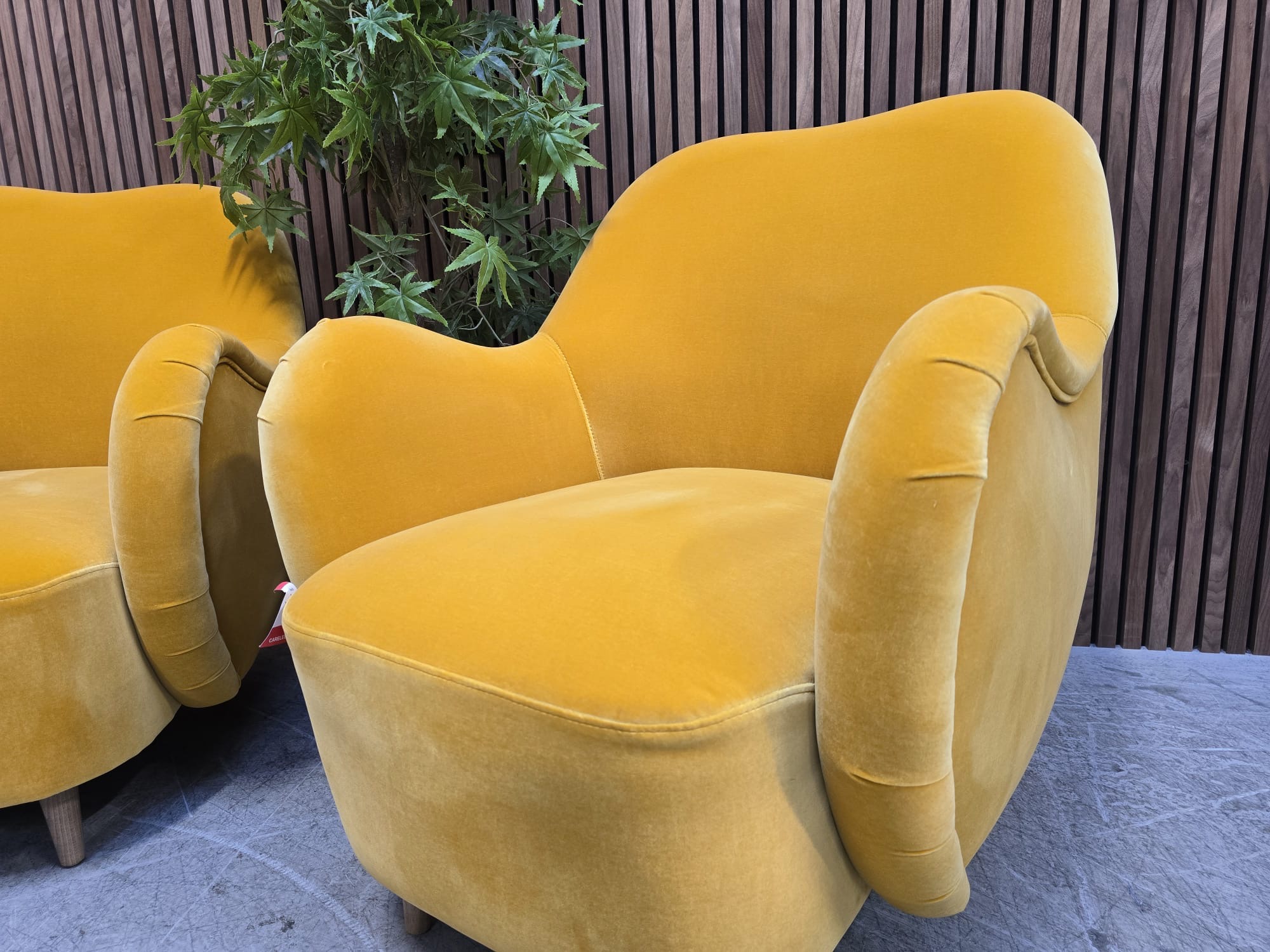 169daecb-4a45-4120-bddd-763b85049612