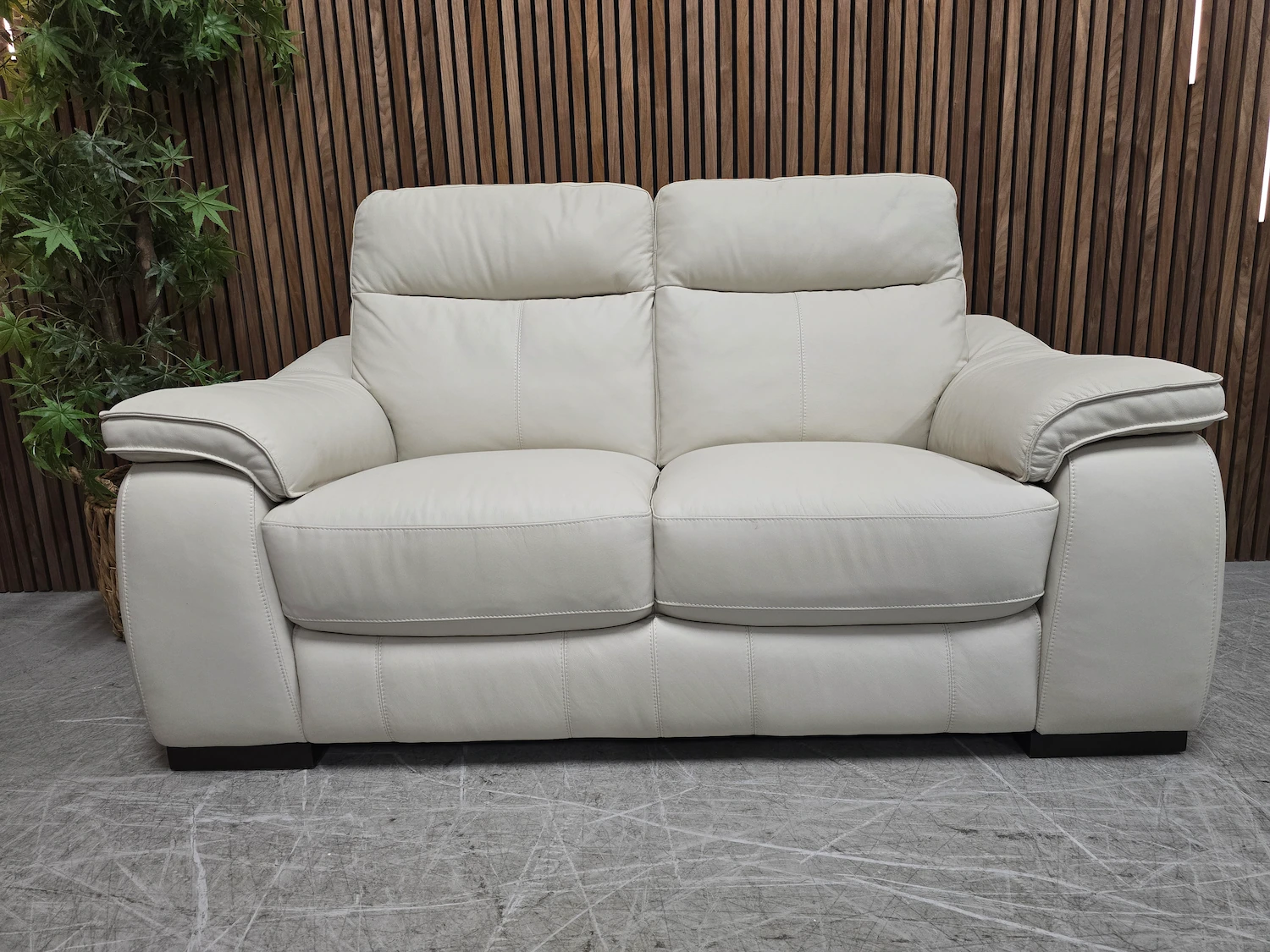 arno 2 seater sofa in white leather