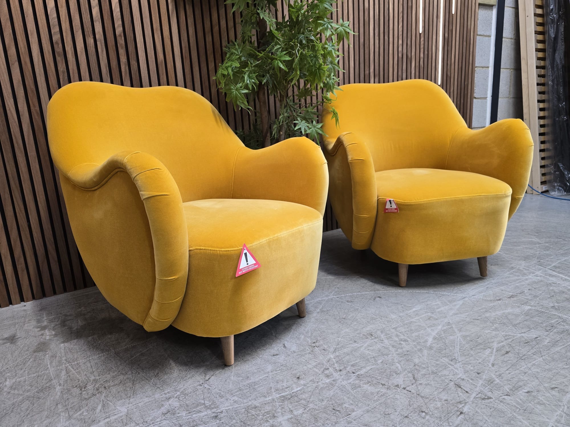 3221aa69-e061-485c-8fb3-c192656d4fe6