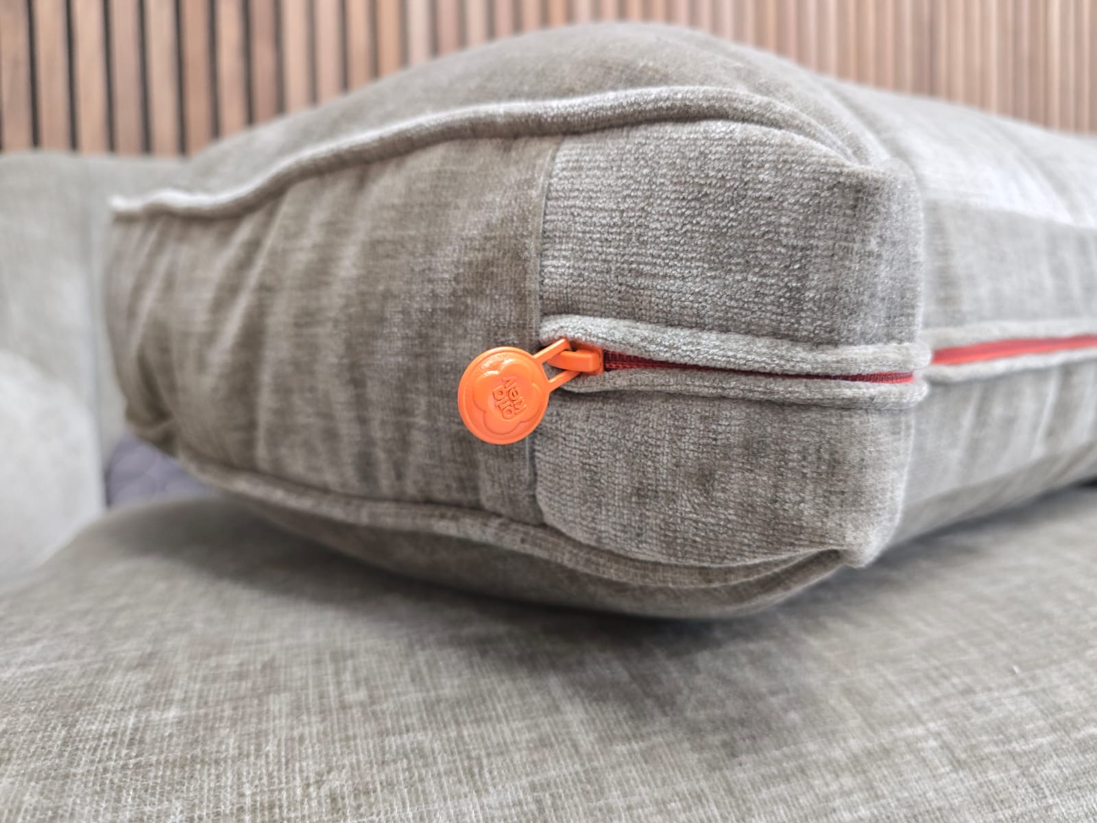 7853e2e4-caaf-48aa-8d98-aa09a617226a