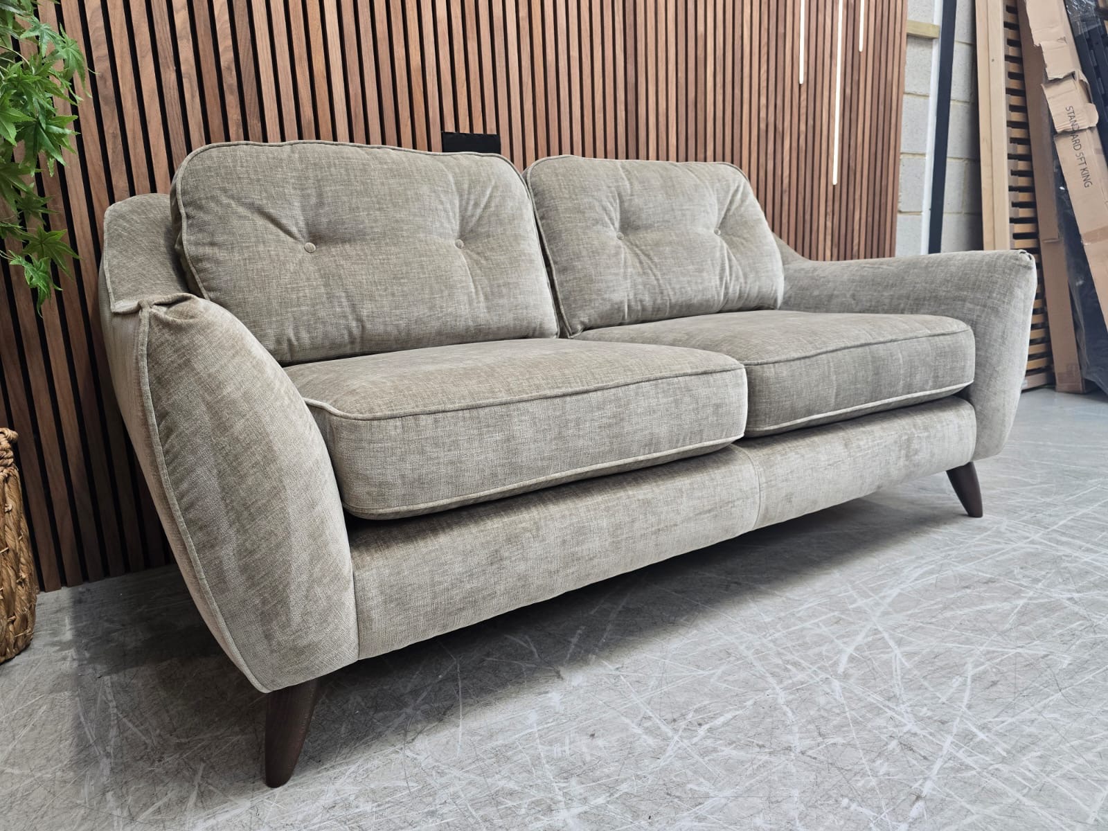 a8ba24e8-fef5-4045-9947-3a841cea4bba