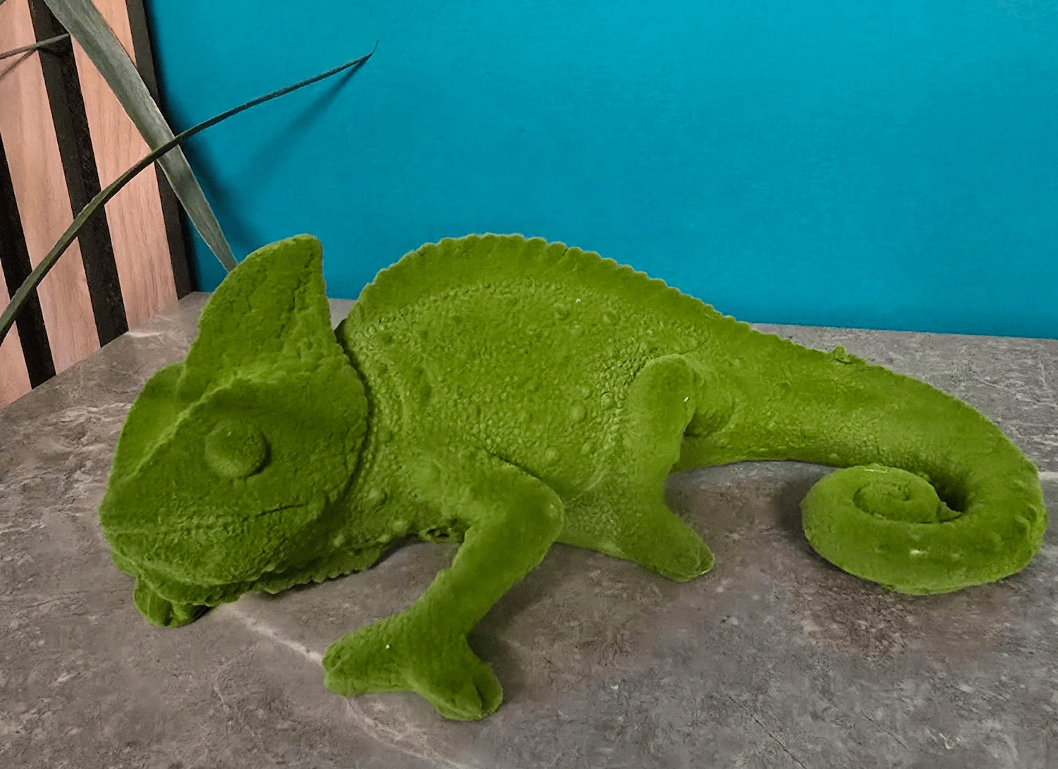 green chameleon ornament