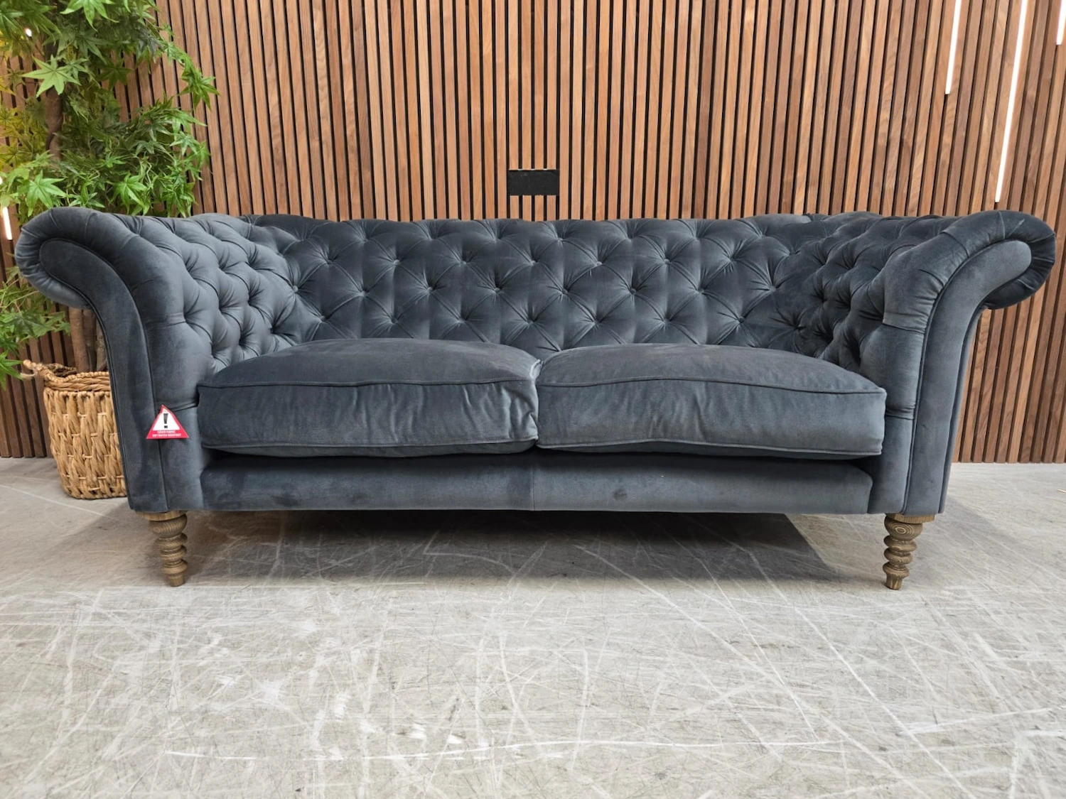 oscar 2.5 seater chesterfield sofa in armour smart velvet