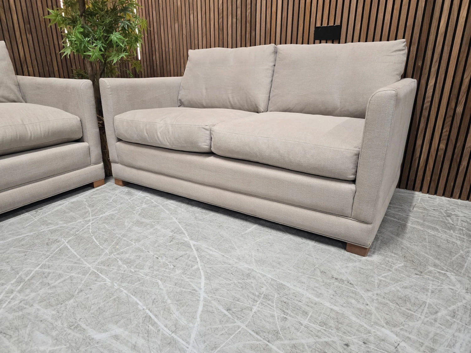 right side image of the aissa 2 seater sofa