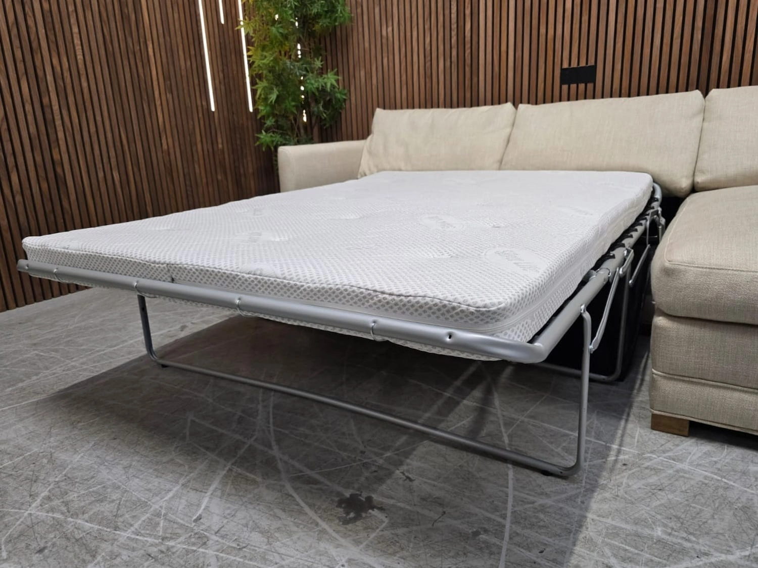 picture of the right side on the aissa chaise sofa bed mechanism