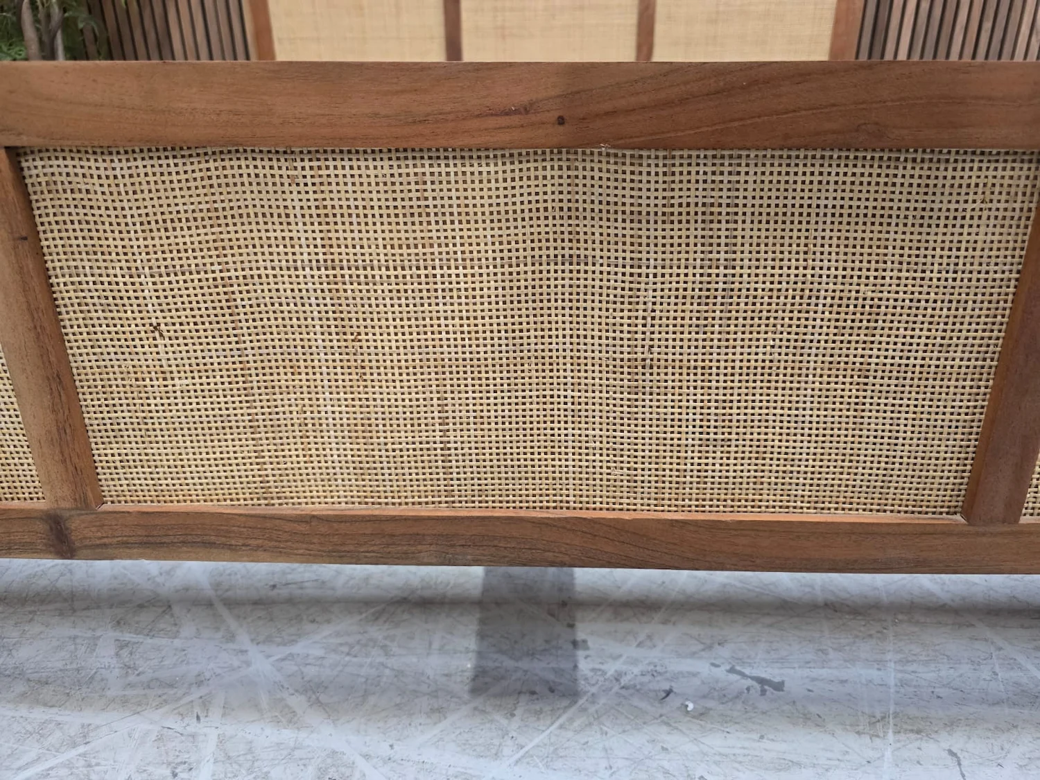 close up of the synthetic rattan weave on the footboard