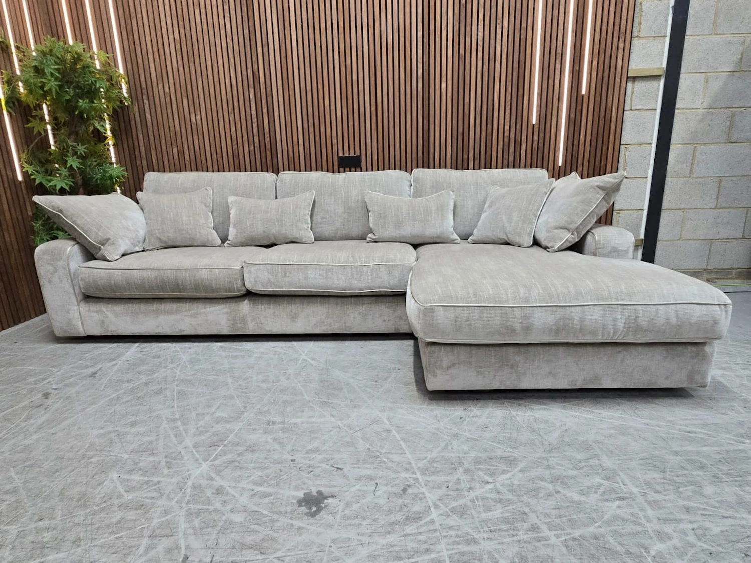 manhattan large right hand facing chaise sofa in smoke zelda