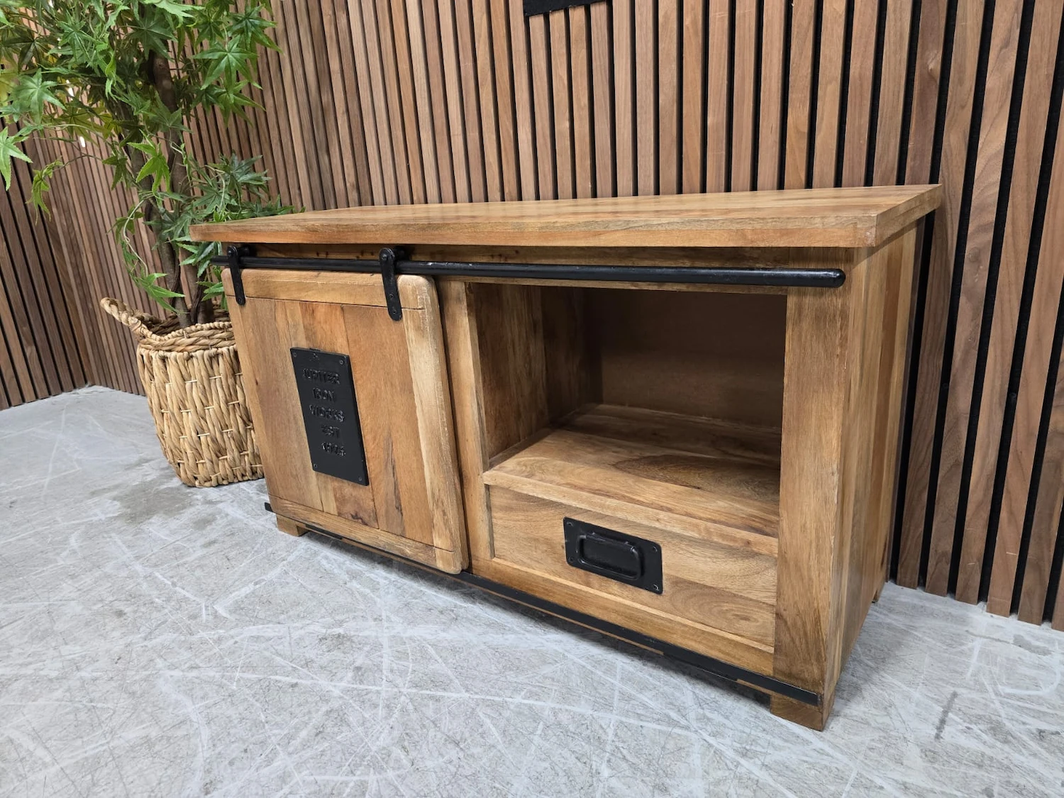 right side picture of the industrial