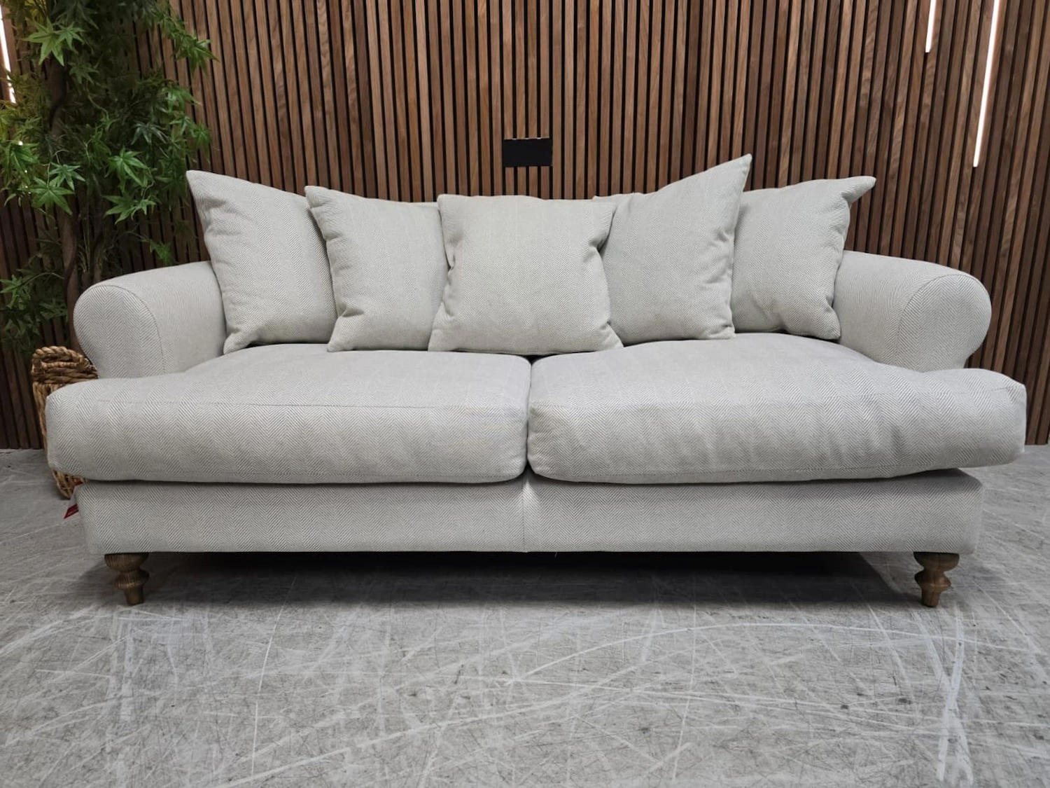 teddy 2.5 seater in pumice house herringbone