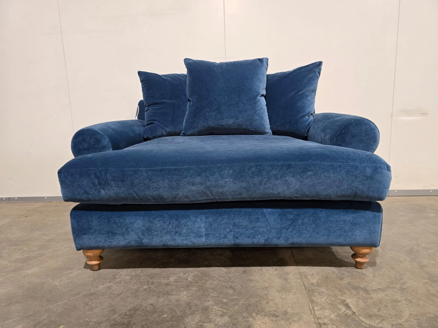 Teddy loveseat sofa bed in Scuba 3