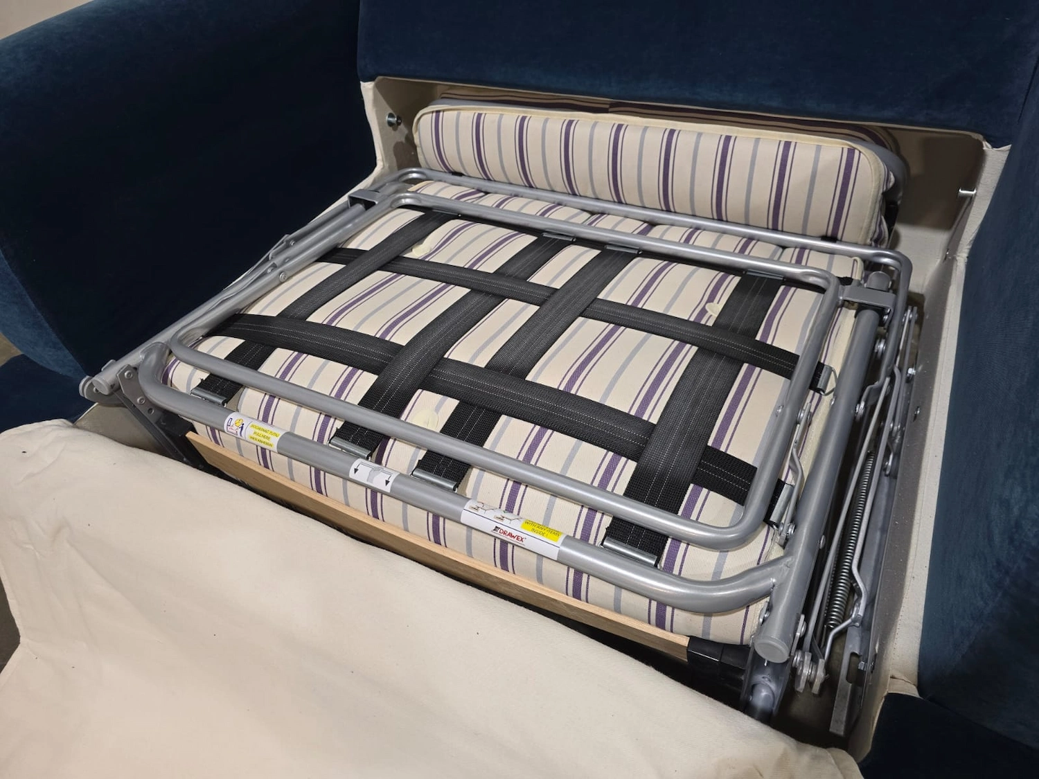 Teddy loveseat sofa bed in Scuba 9