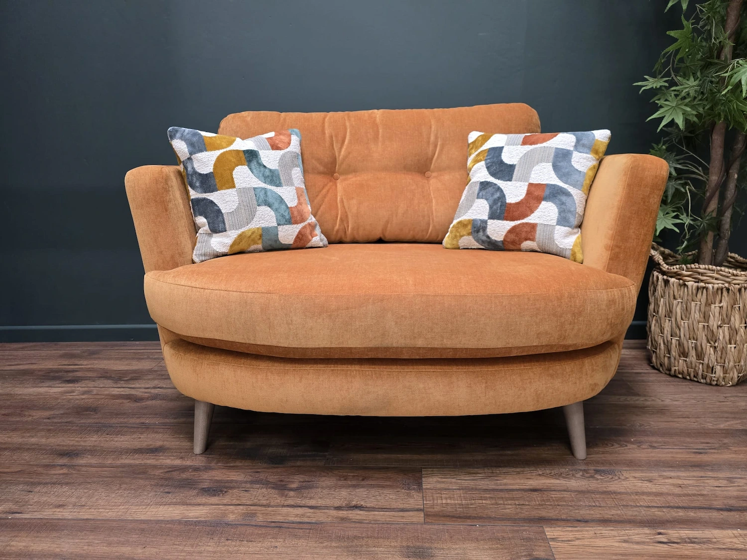 lisbon oval cuddler in dusk marmalade