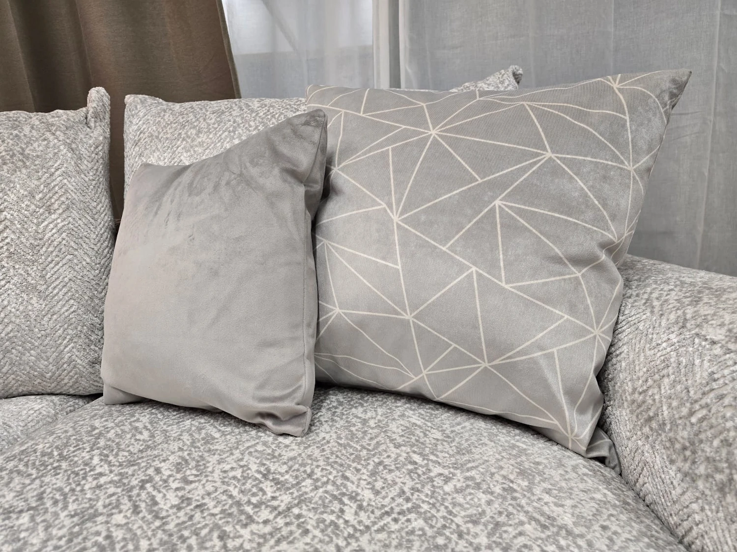 Furniture Village Pandora rhf corner in Chevron silver 8
