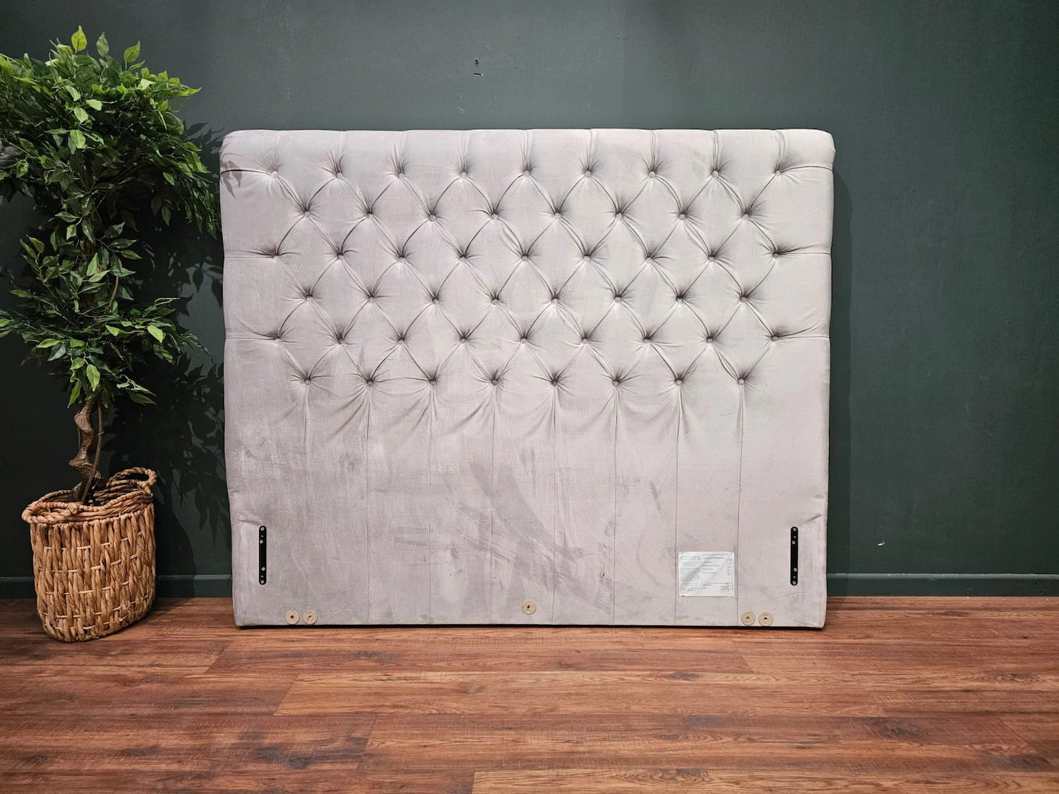 DFS Asti King Size Buttoned Headboard In Silver